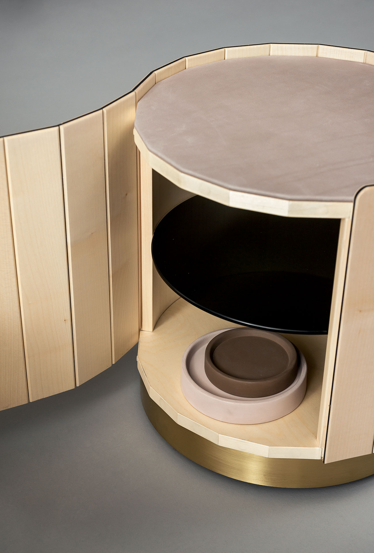 NINFEA NIGHT TABLE